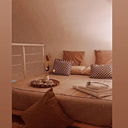 Διαμέρισμα Aragonese 73 *